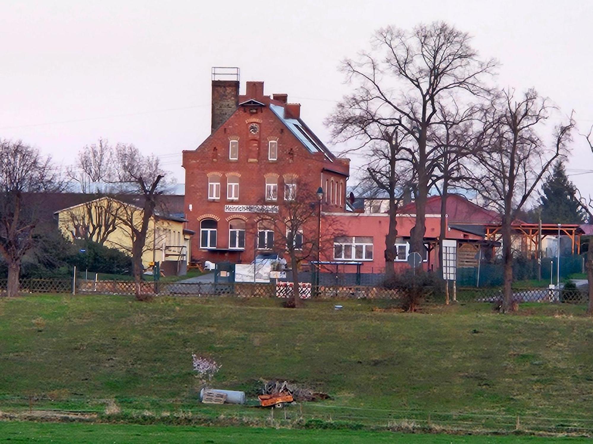 Gaestehaus Heinrich Heine Schule Bad Dürrenberg Εξωτερικό φωτογραφία